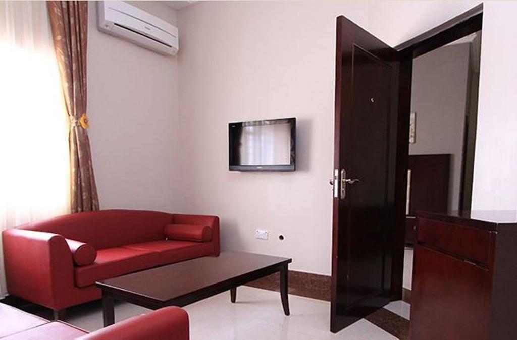 Grandbee Suites Ikeja Habitación foto
